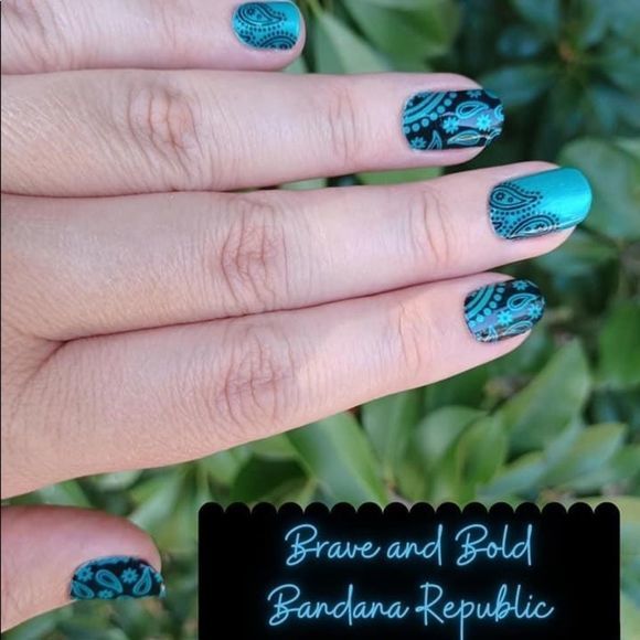 Color Street- Brave and Bold, shimmery teal nail strip set - Picture 12 of 15